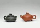 A Teapot by 
																	 Cao Yanping